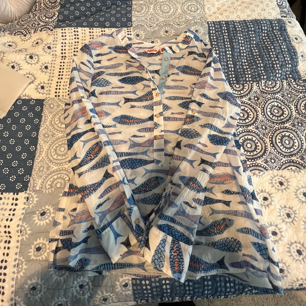 Persifor fish blouse top